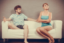 How to spot red flags in a relationship early on