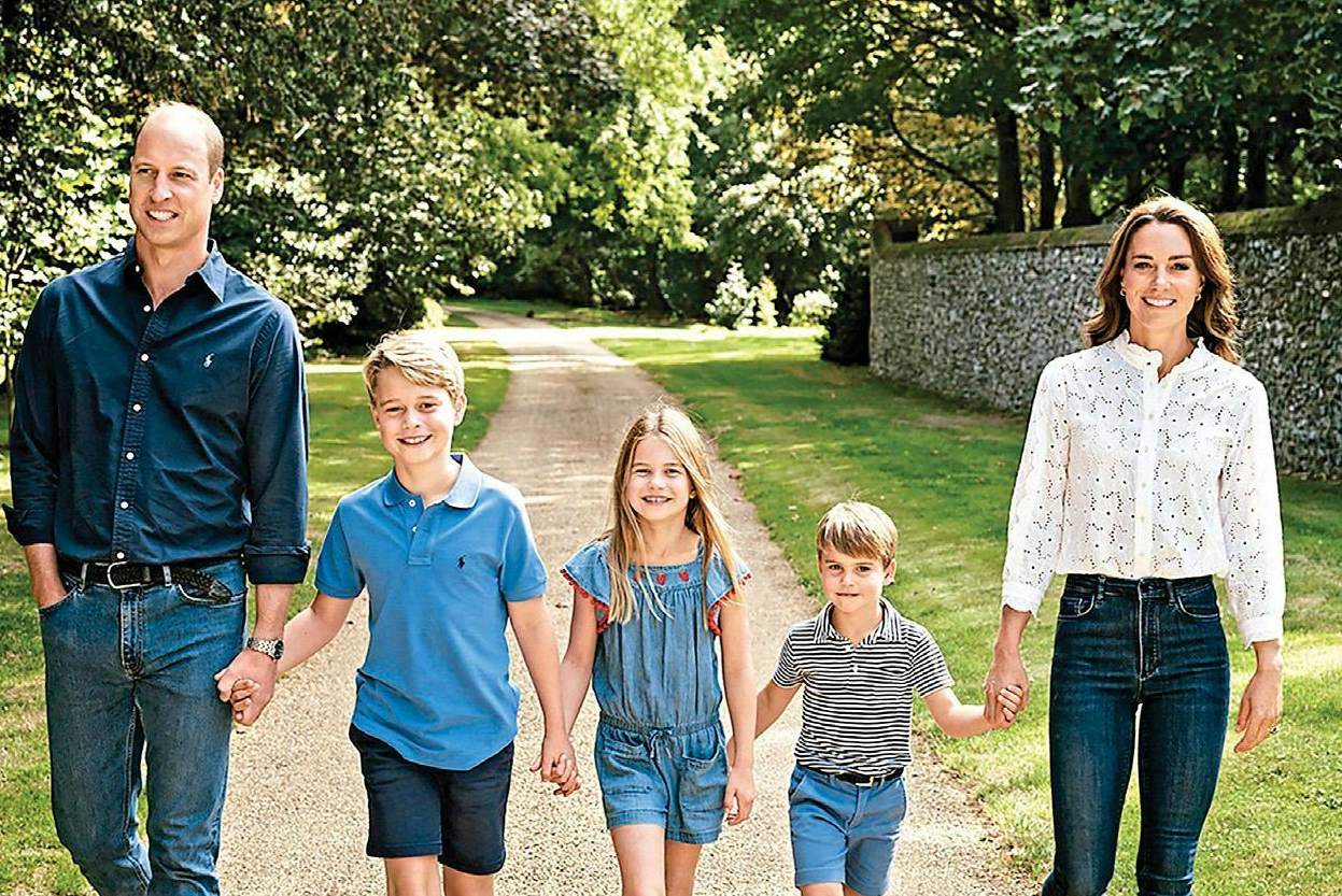 Prince george princess charlotte prince louis holiday spirit westminster abbey
