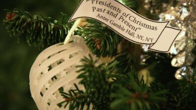White house christmas decorations throughout history