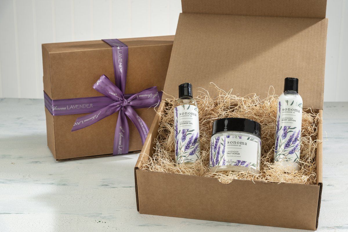 A luxurious and truly over the top gift guide for the beauty lover in your life