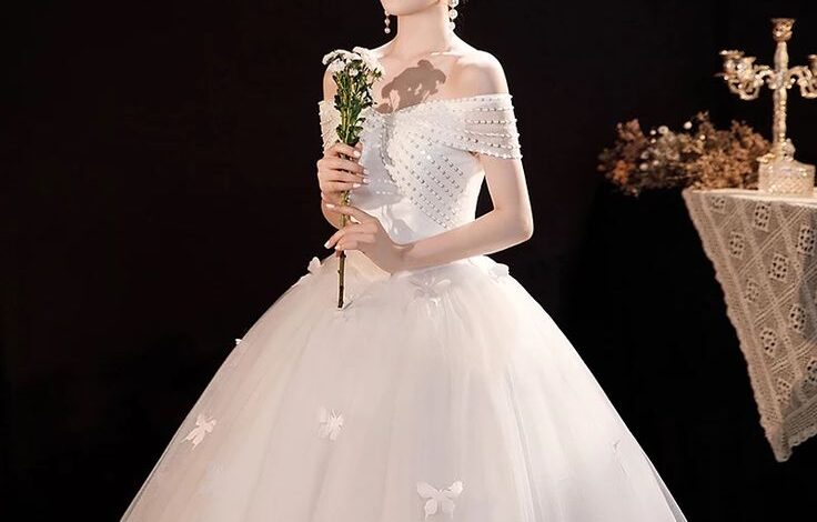 Giang bui custom wedding dress