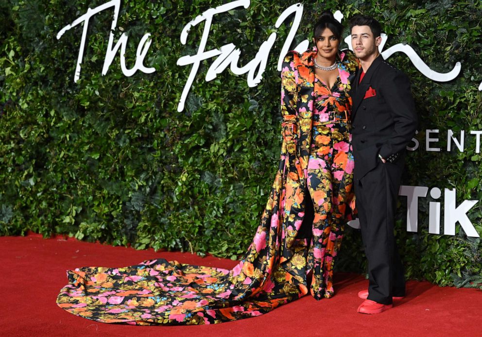 On the podcast sza fashion awards winners