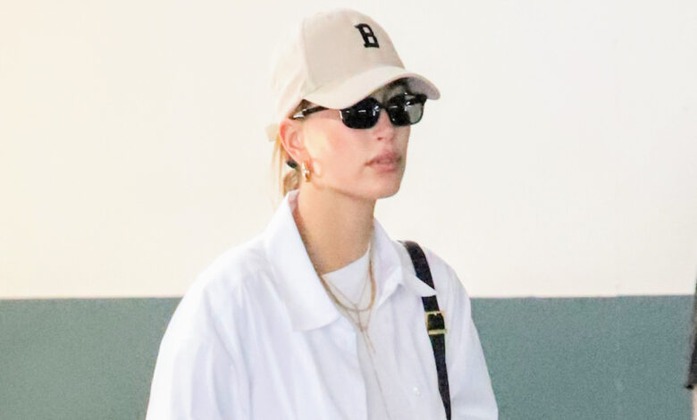 Hailey bieber arrives vogue hawtcelebs plaid
