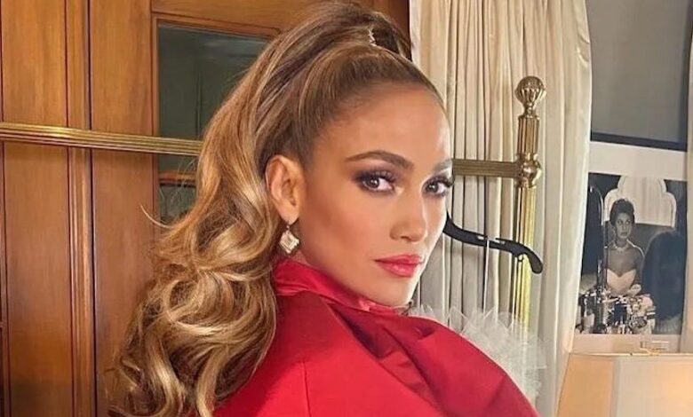 Jennifer lopez denim holiday party