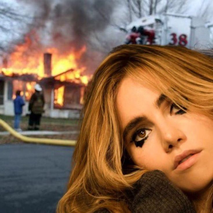 Suki waterhouse resurrects this controversial trend