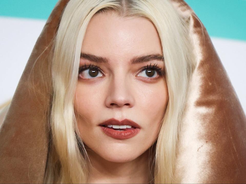 Anya taylor joy peacocks around new york city