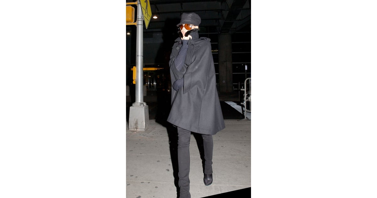 Beckham over david victoria underwear modeling soon days may gym her grabs treat nutritious snack workout after post rushed leggings Victoria beckham incognito mode favorite coat