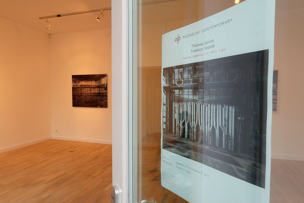 Thomas jorions vestiges dempire and veduta at podbielski contemporary
