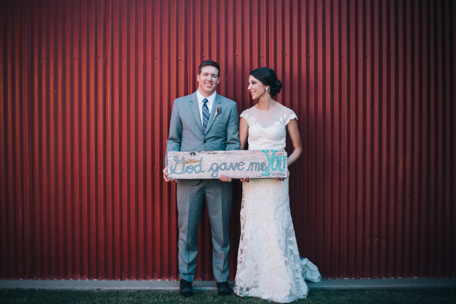 Gina michael mallory backdrop Gina morra and michael penhollow wedding