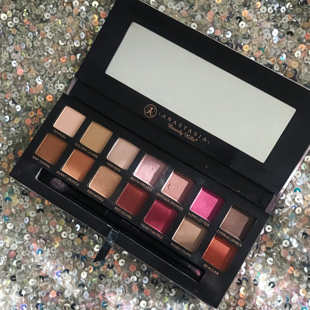 A luxurious and truly over the top gift guide for the beauty lover in your life