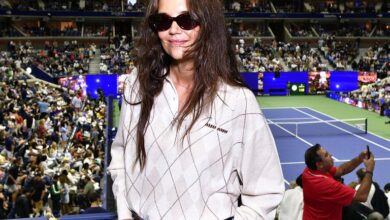 Katie holmes finds an idyllic transitional outfit for fall