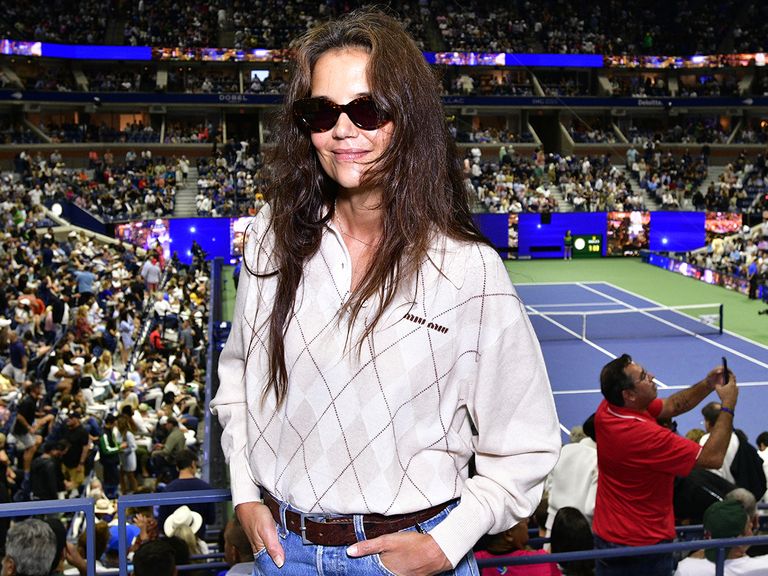 Katie holmes finds an idyllic transitional outfit for fall