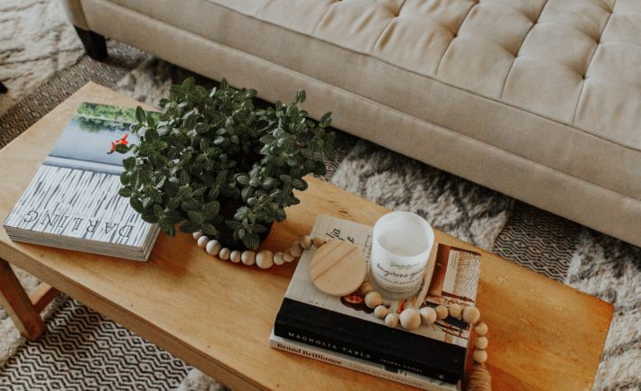 How to style coffee table decor