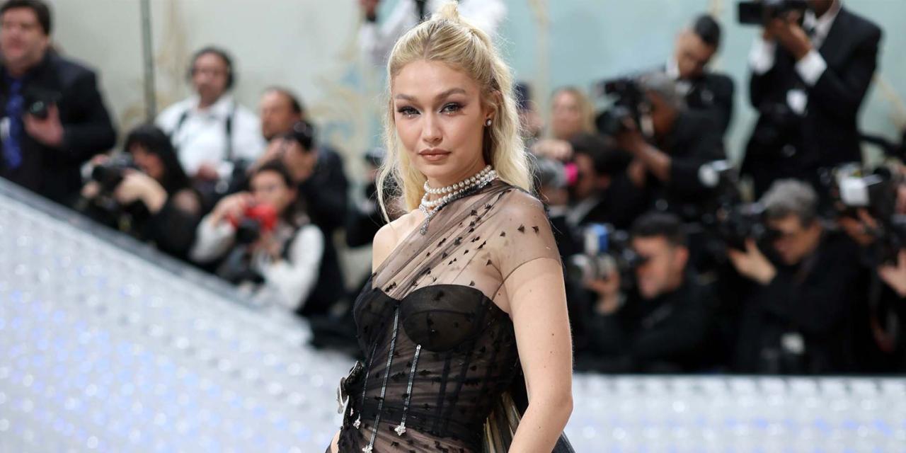 Gigi hadid bathrobe trend