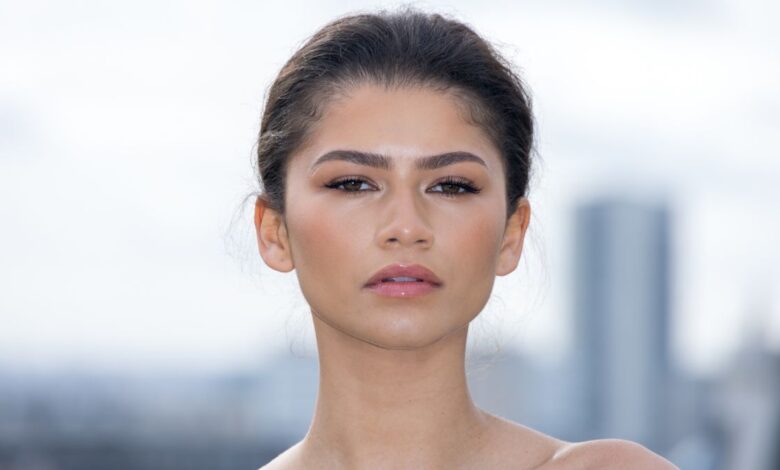 Zendaya shrek 5 press tour method dressing outfits