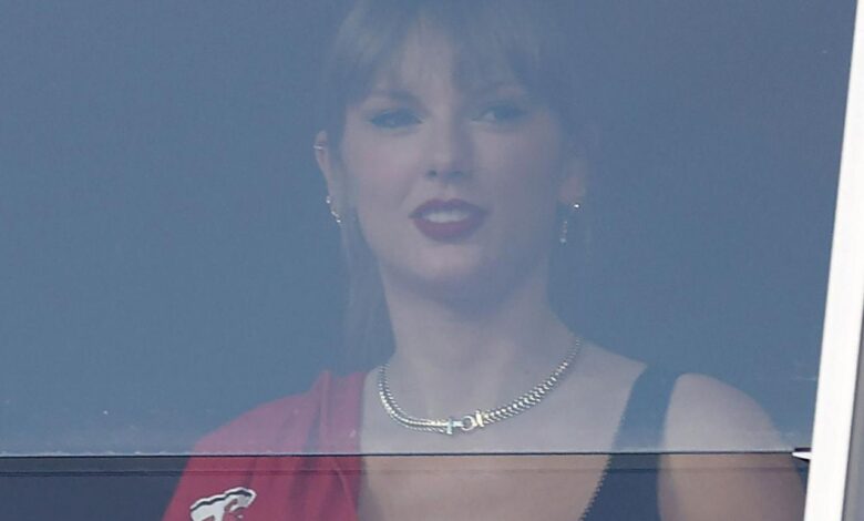 Taylor swift versace skirt suit chiefs game