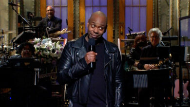 Chappell roan brings her signature sparkle to snl