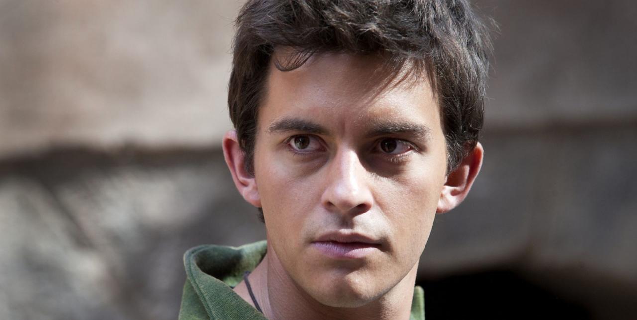 Jonathan bailey bridgerton wicked richard ii west end