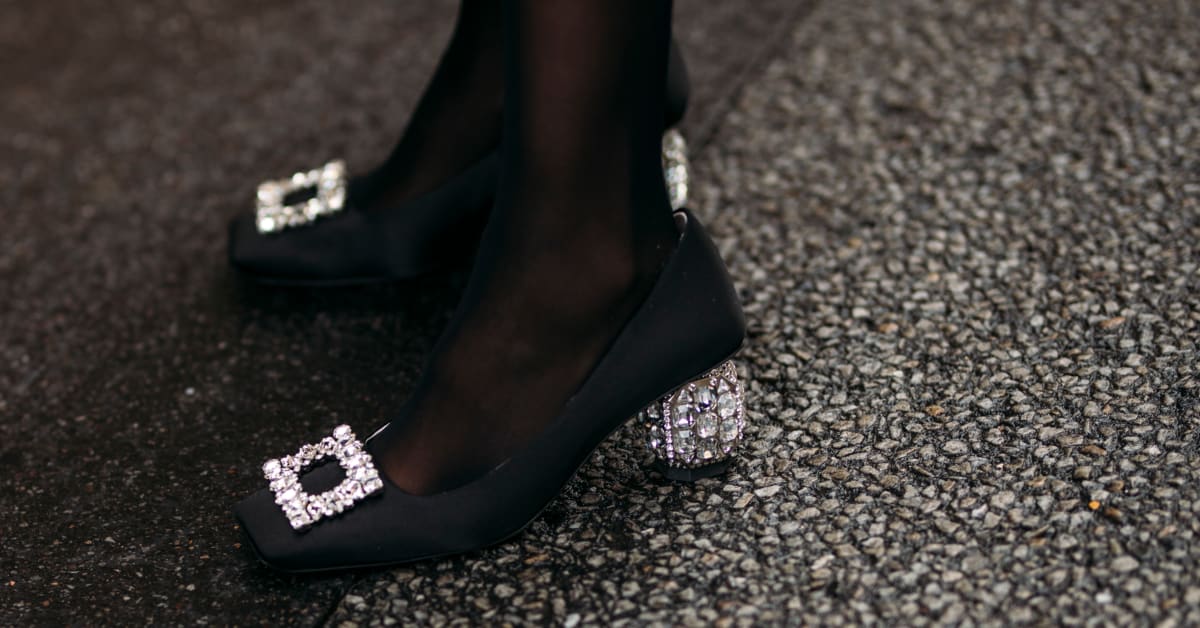Sofia richie grainge holiday party shoe